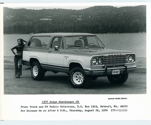 1977 Dodge Ramcharger PR Photo-02.jpg